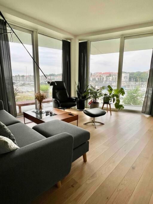 Appartement Bo Med Stil Og Udsigt Til Aarhus Lystbadehavn Extérieur photo
