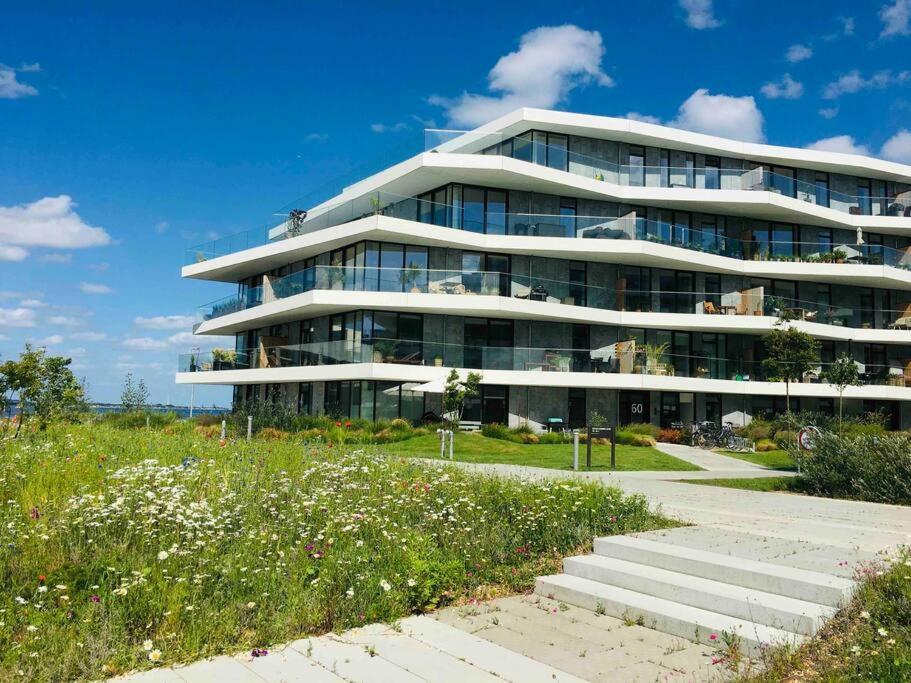 Appartement Bo Med Stil Og Udsigt Til Aarhus Lystbadehavn Extérieur photo