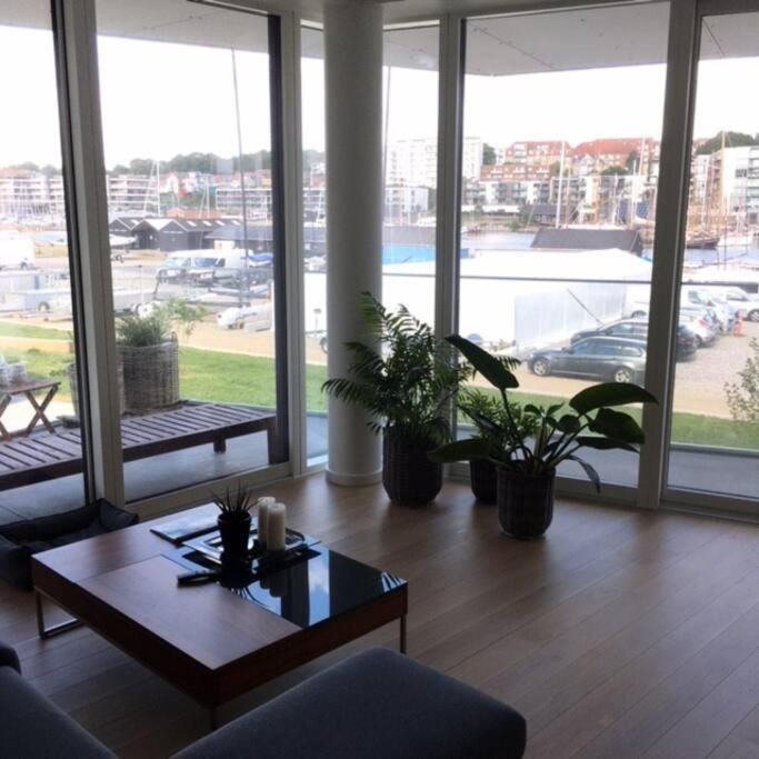 Appartement Bo Med Stil Og Udsigt Til Aarhus Lystbadehavn Extérieur photo